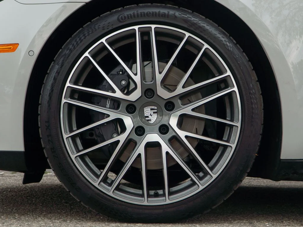 Used 2026  Porsche 4 image 12