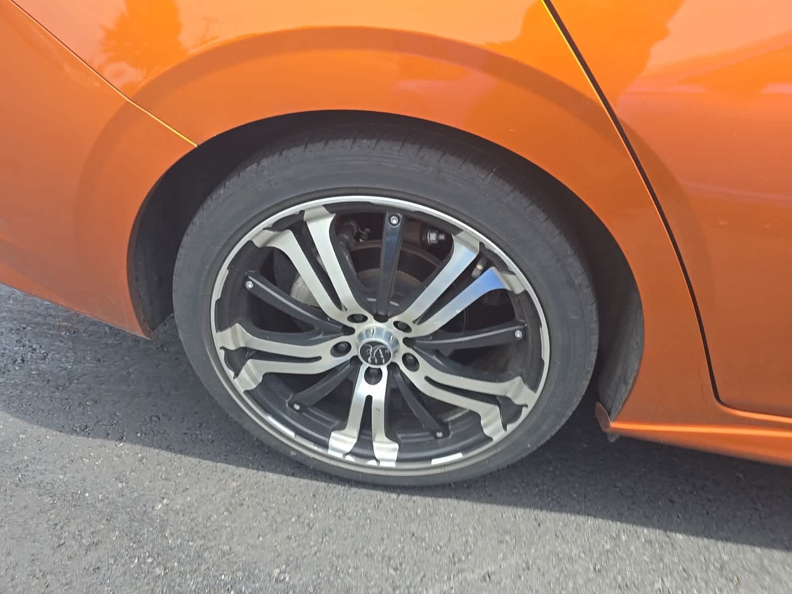 Used 2023 Monarch Orange Metallic/Super Black Nissan SR image 10