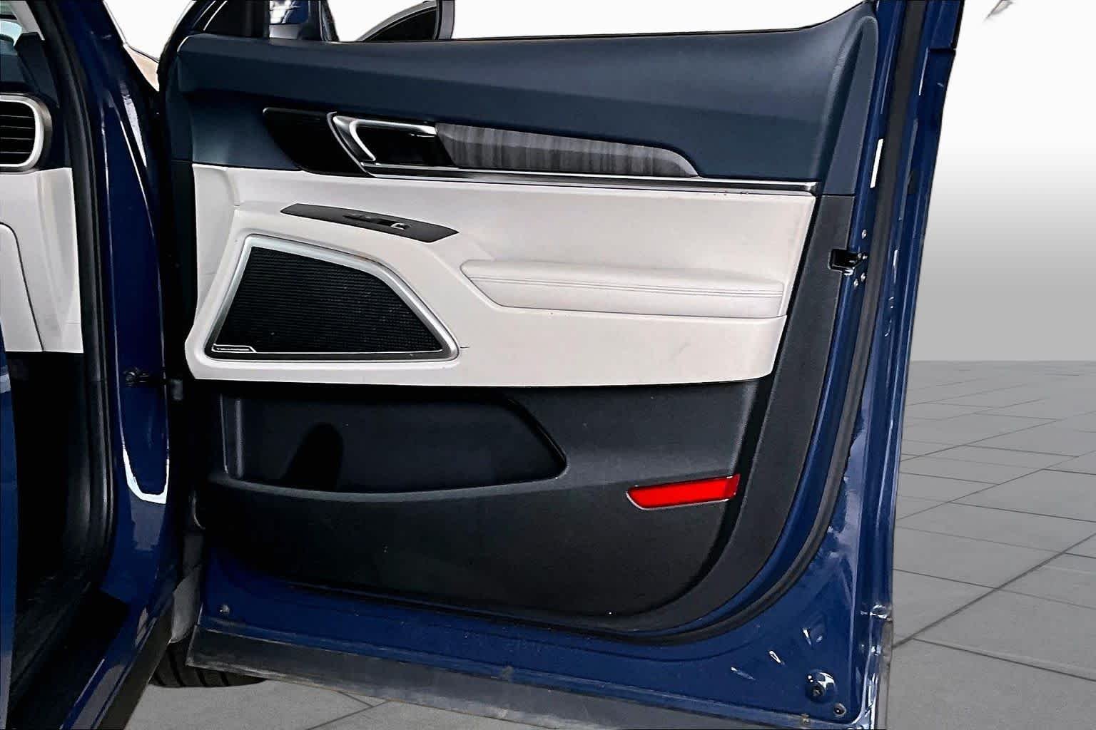 Used 2023 Midnight Lake Blue Kia EX image 23