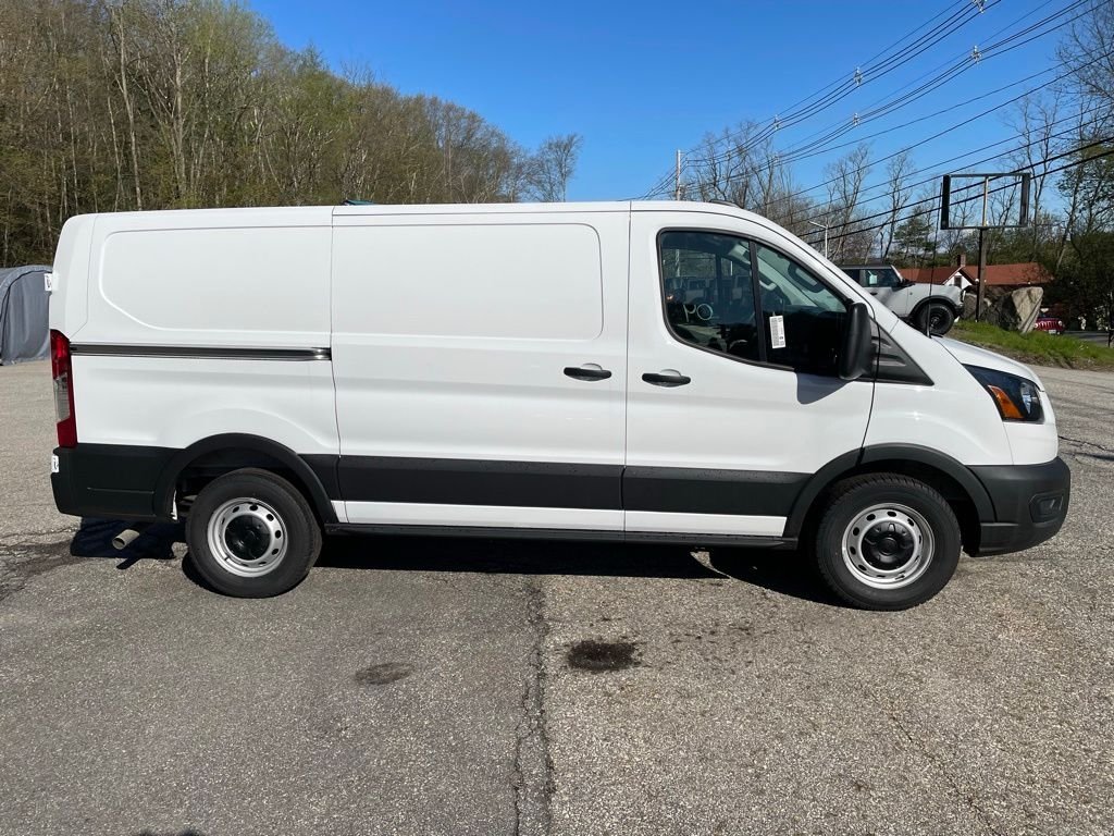 New 2026 Oxford White Ford Cargo Van image 3