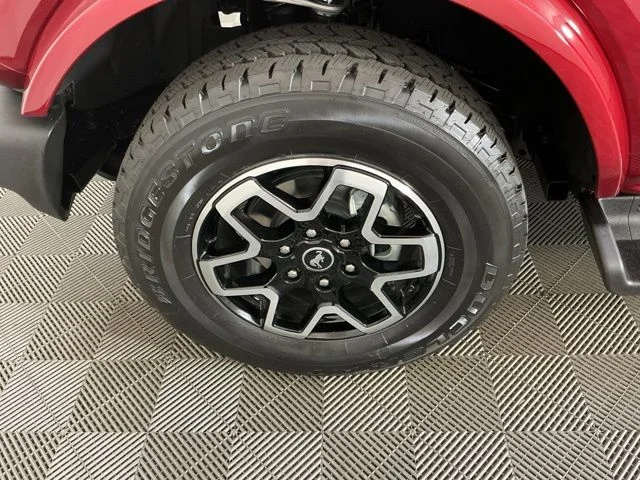 New 2026 Ruby Red Metallic Tinted Clearcoat Ford Outer Banks image 32