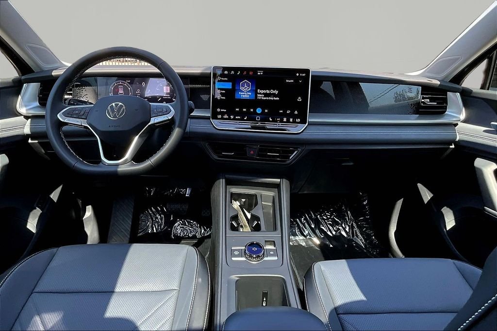 New 2026 Black Volkswagen 2.0T SE image 7