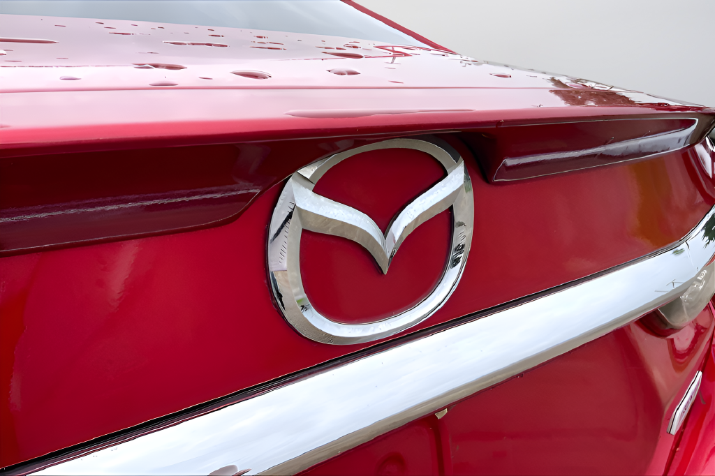 Used 2017 Red Mazda Grand Touring image 32
