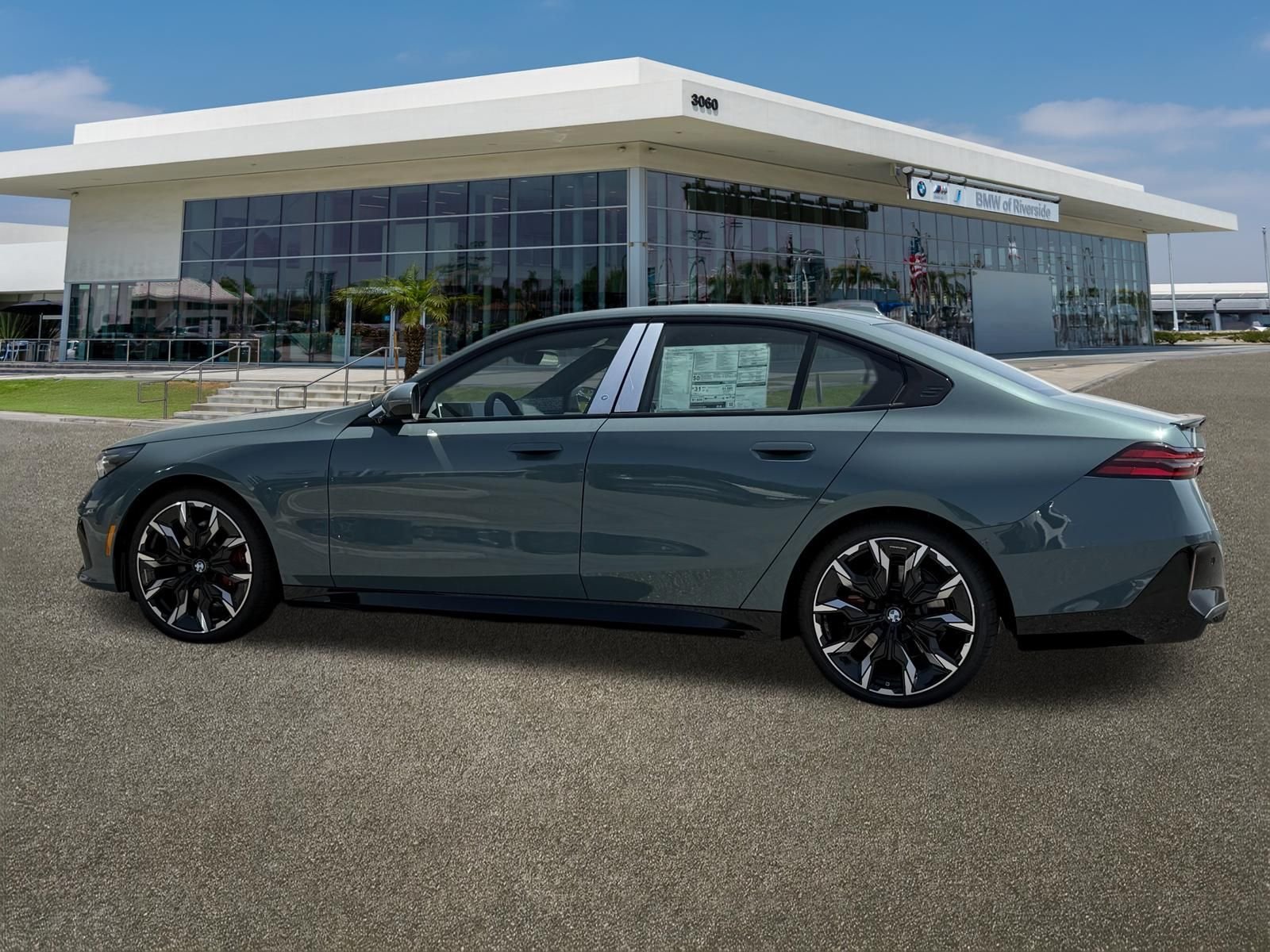 New 2027 Cape York Green Metallic BMW 530i image 7