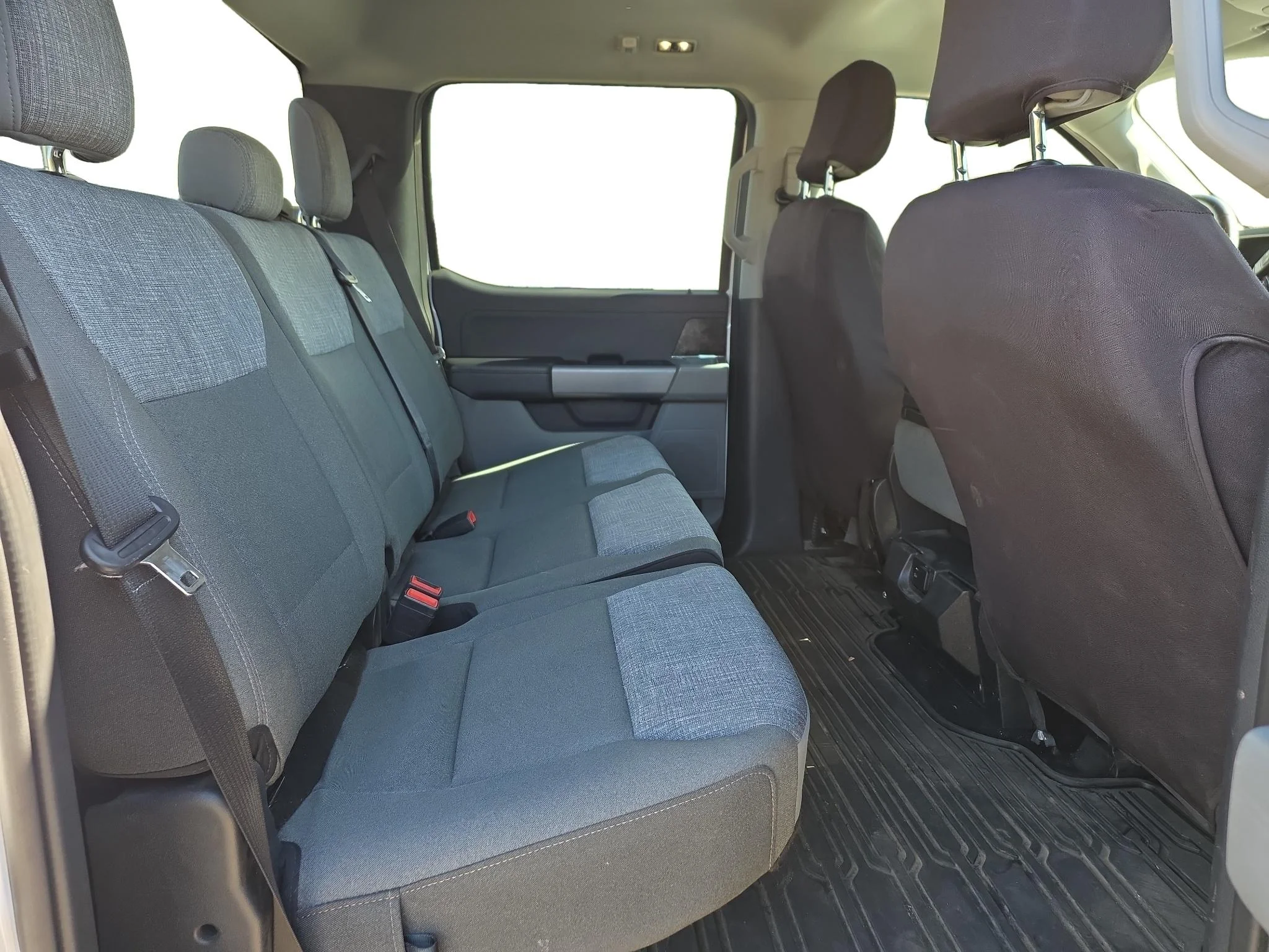 Certified Used 2023 Oxford White Ford XLT image 7