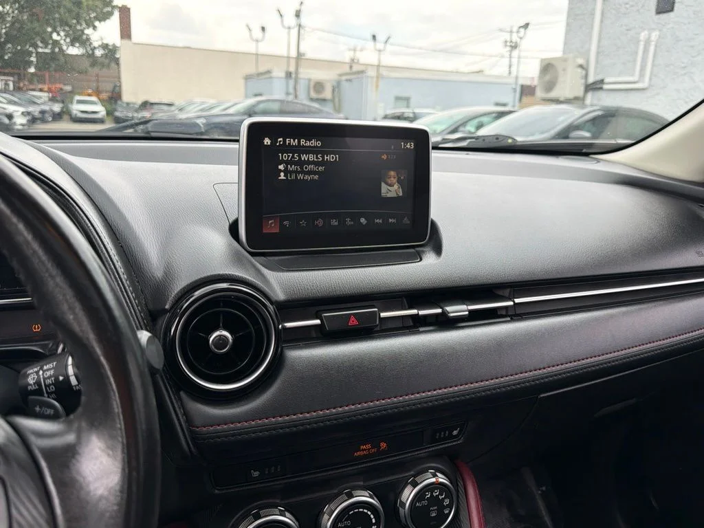 Used 2017 Black Mazda Grand Touring image 25