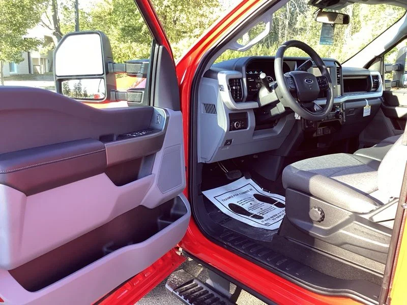 2026 Ford F-350 Super Duty XL - Photo 14