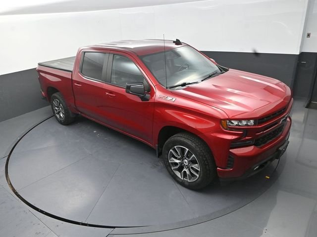 Used 2021 Red Chevrolet RST image 12