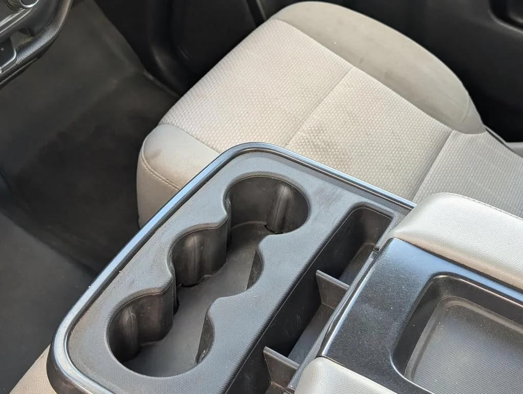 Used 2015 SUMMIT WHITE Chevrolet Work Truck image 18