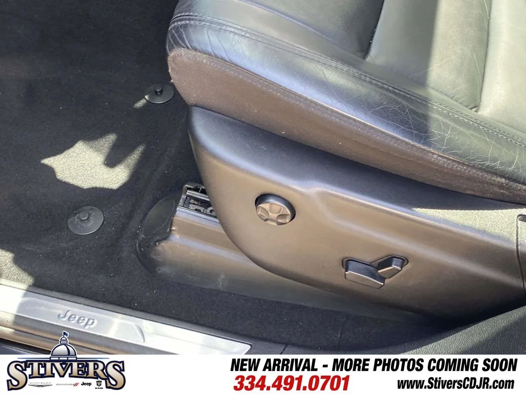 Used 2019 Black Jeep Limited image 51