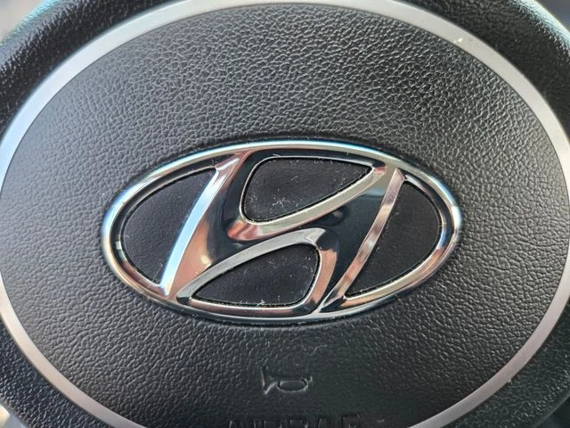 Used 2023 Gray Hyundai SEL image 30