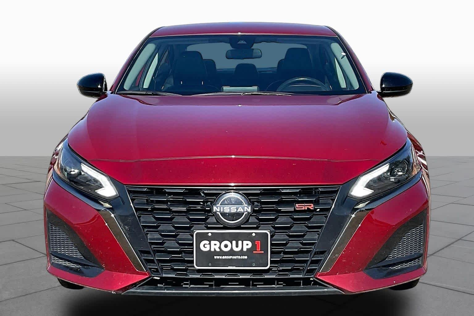 Used 2024 Scarlet Ember Nissan 2.5 SR image 4