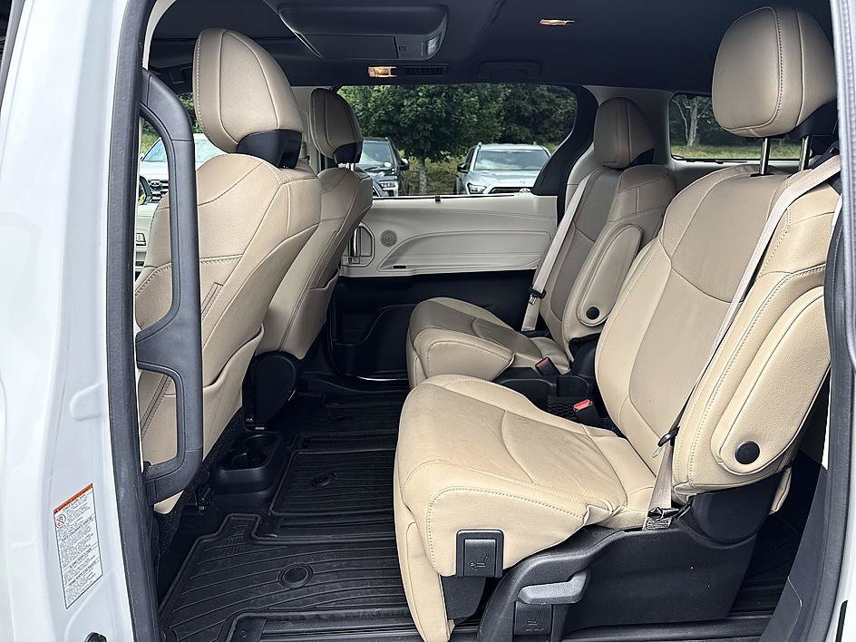 Certified Used 2024 Wind Chill Pearl Toyota Limited image 12