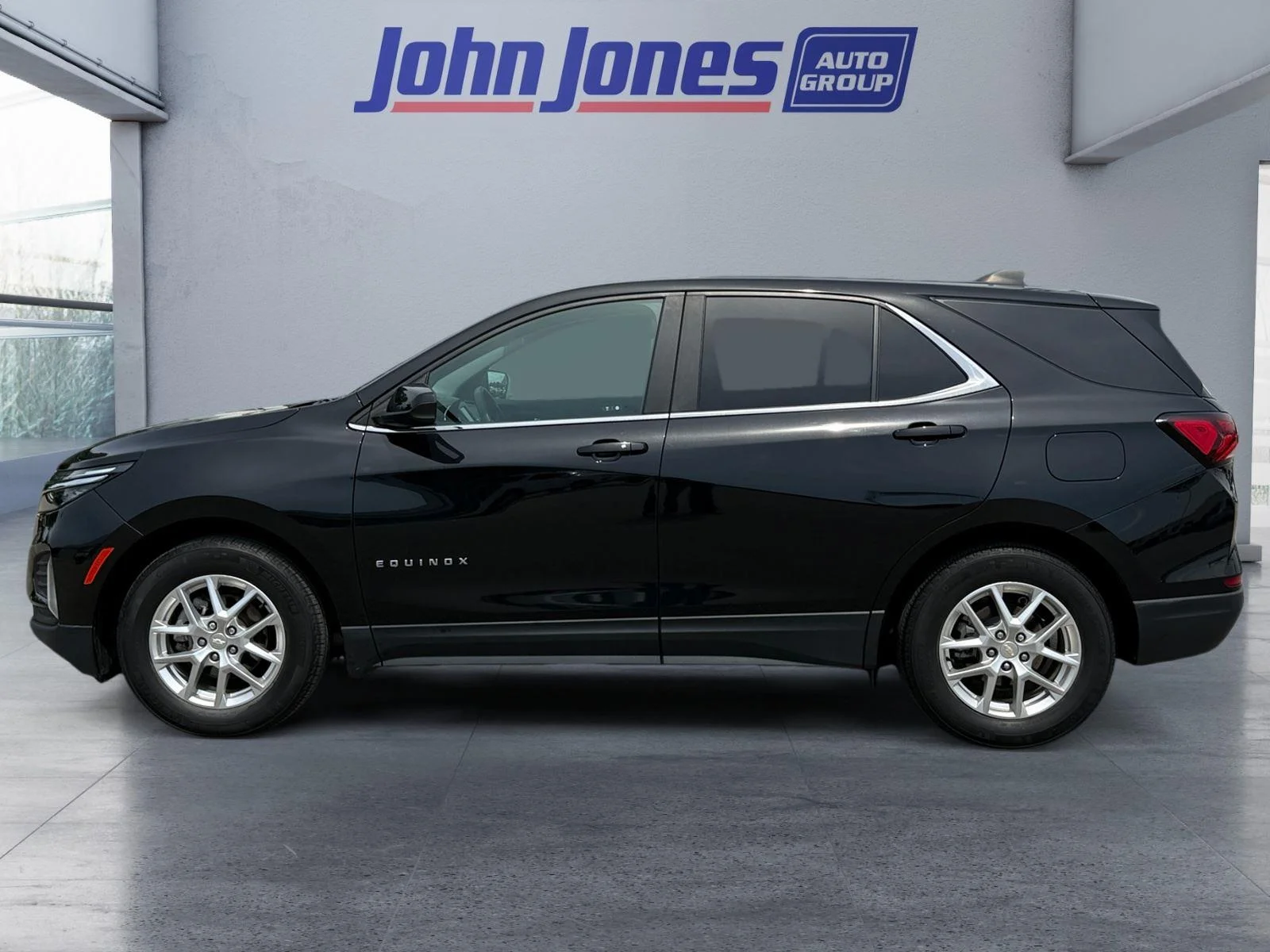 Used 2022 Chevrolet Equinox LT with VIN 3GNAXKEV7NL108651 for sale in Scottsburg, IN