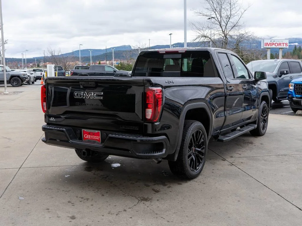 New 2026 Onyx Black GMC Elevation image 7