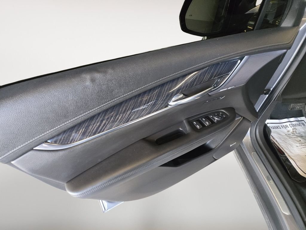 Used 2021 Gray Cadillac Premium Luxury image 10