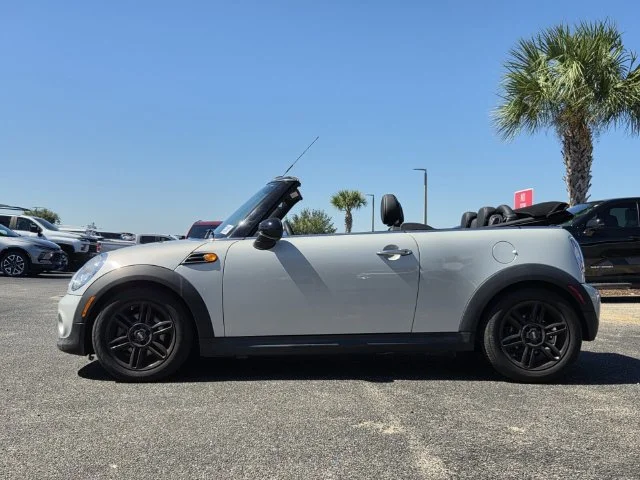 Used 2014 Gray MINI Base image 3