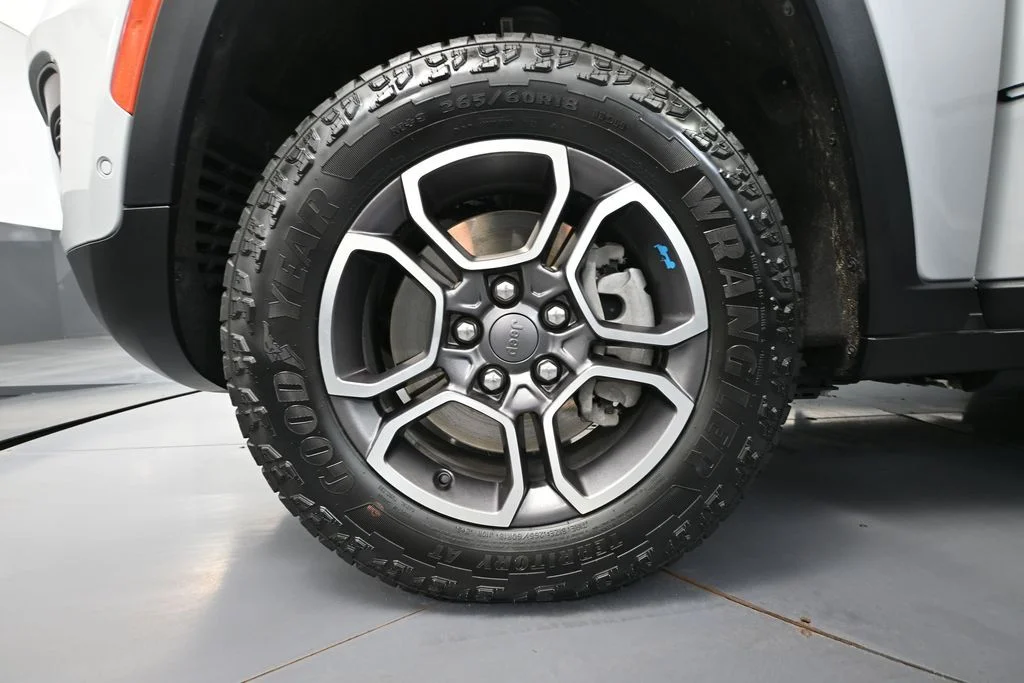 Certified Used 2023 Silver Jeep Trailhawk 4xe image 18