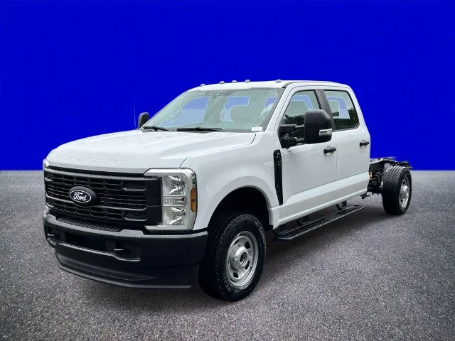 New 2027 White Ford  image 7