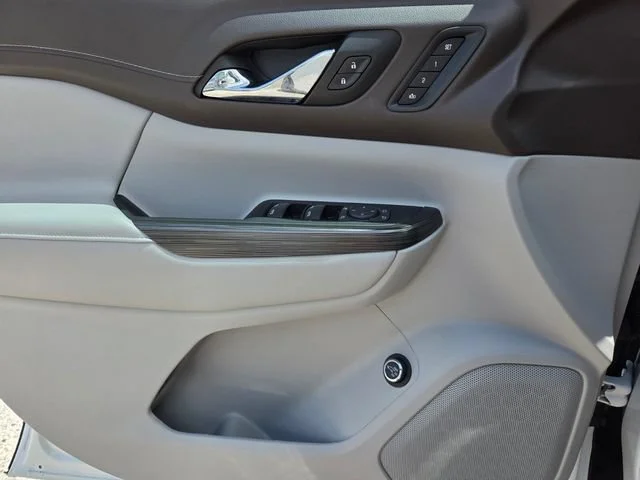 2023 GMC Acadia SLT - Photo 22