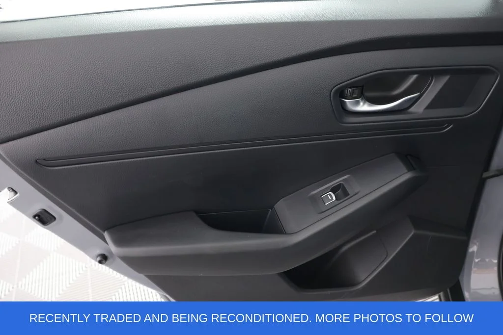 Used 2025 Gray Honda SE image 26