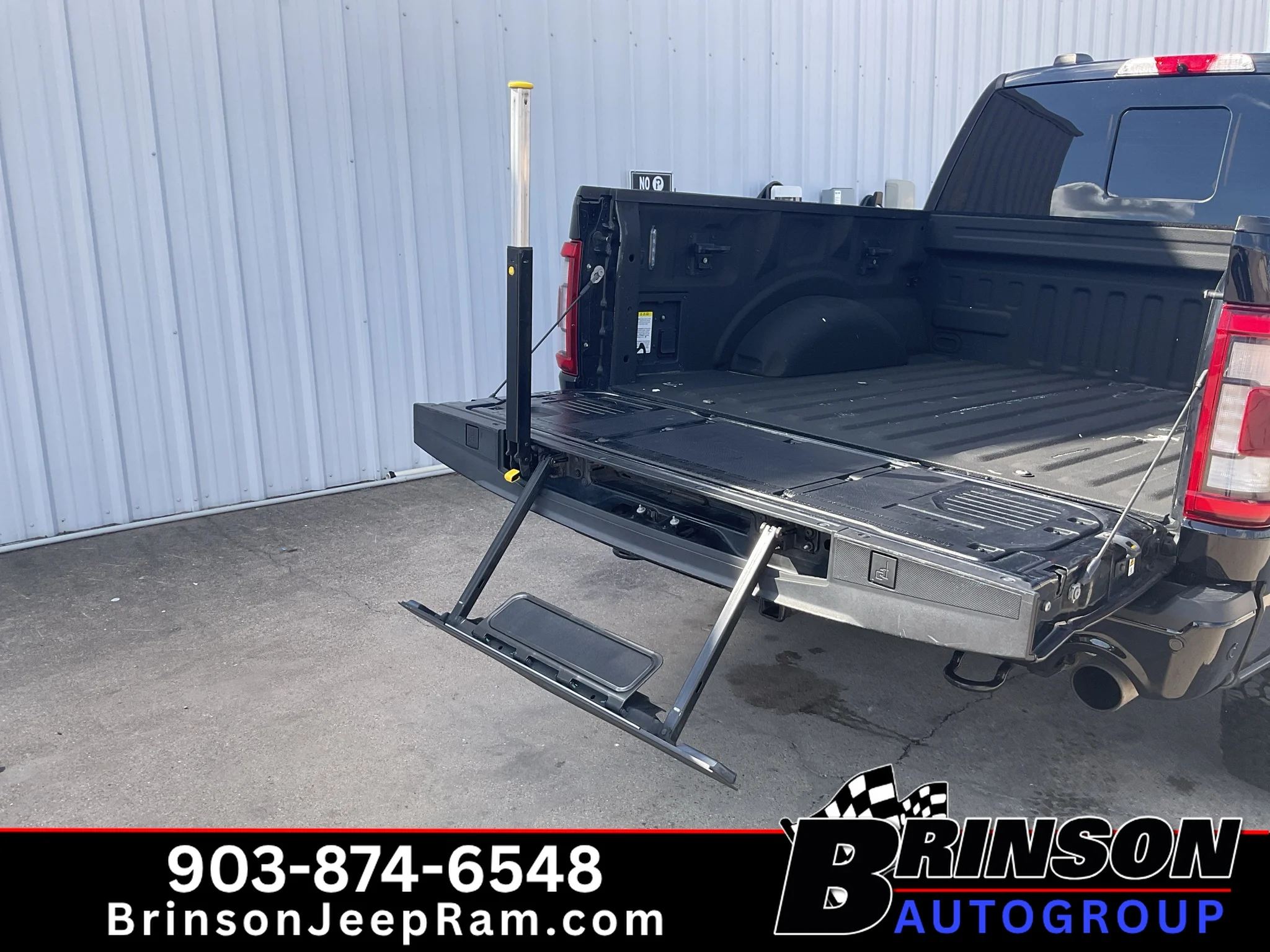 Used 2021 Agate Black Metallic Ford Tremor image 11
