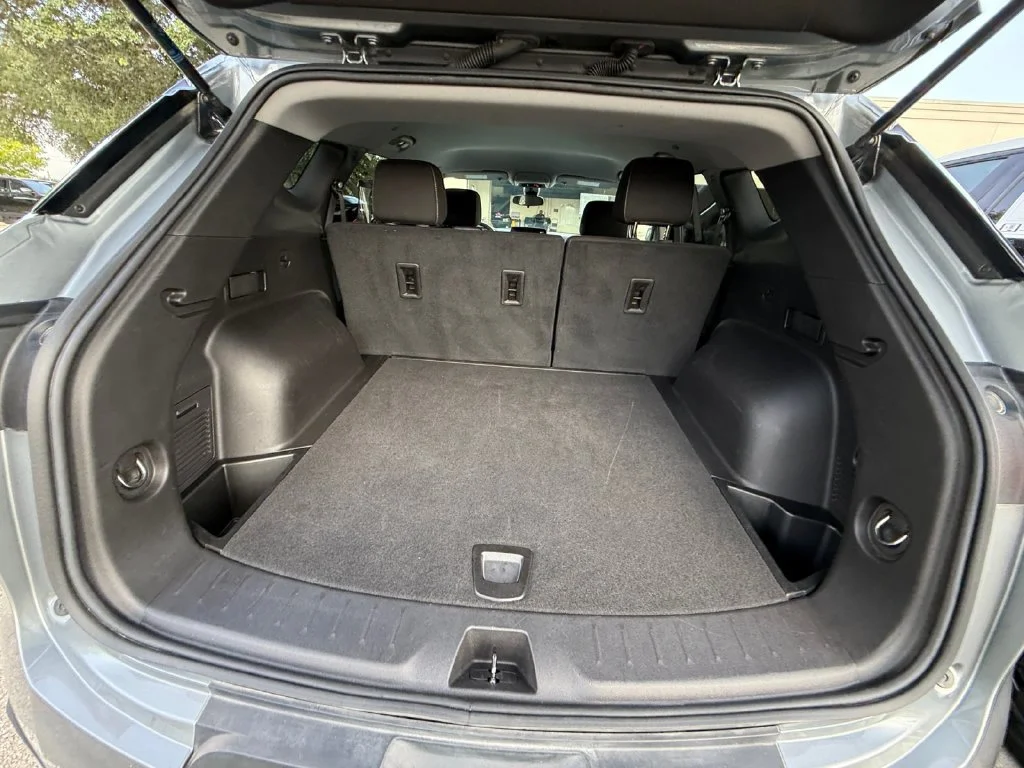 Used 2025 Gray Chevrolet LT image 19