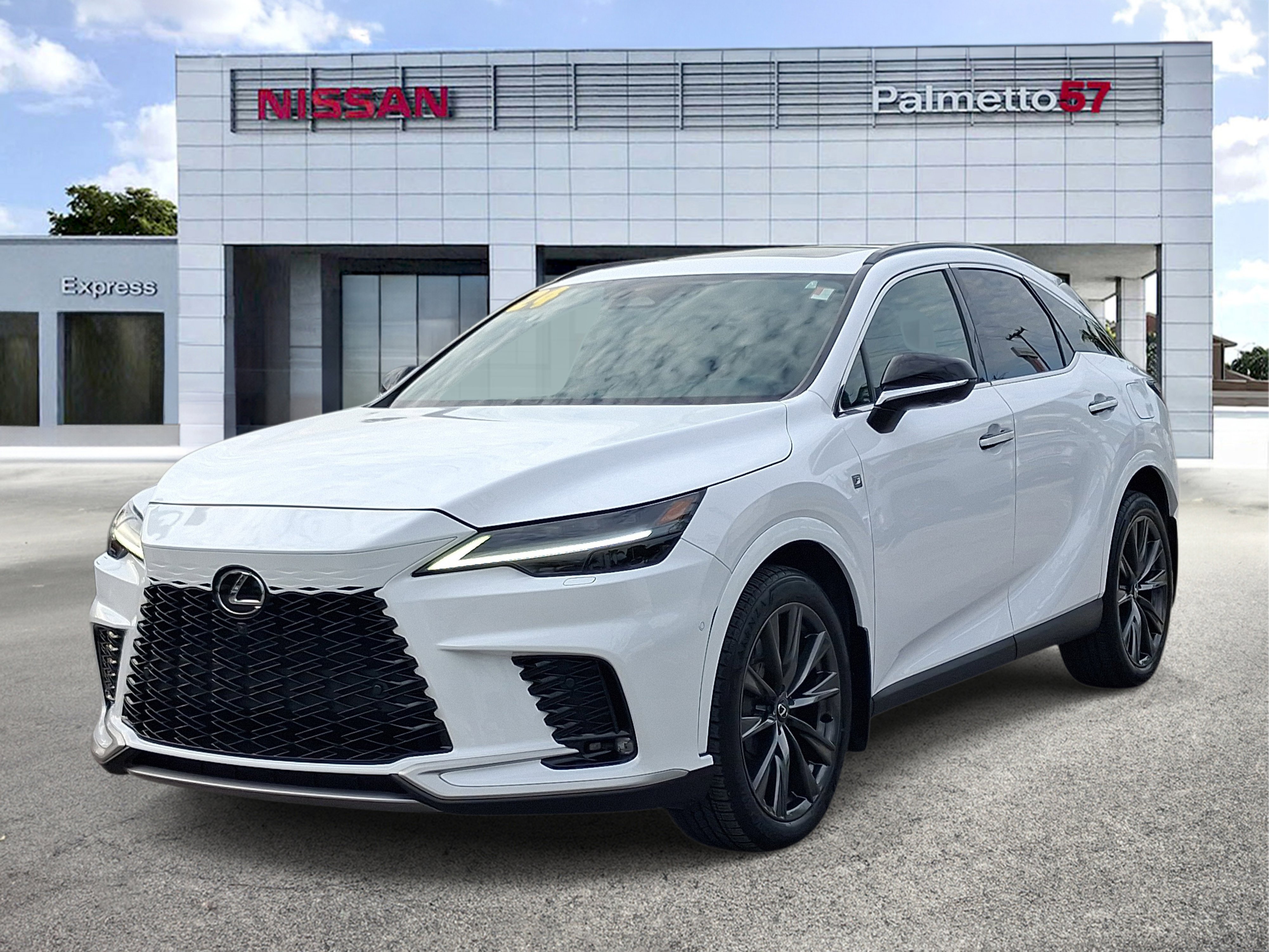 Used 2024 White Lexus 350 F Sport Handling image 3