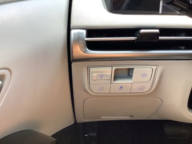 Certified Used 2025 Red Hyundai Limited image 20