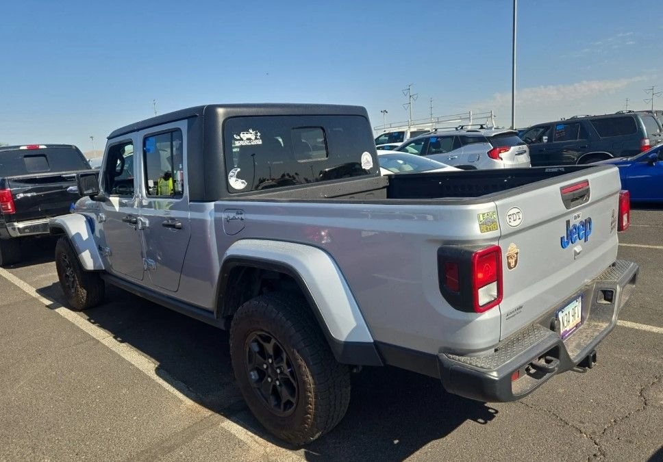 Used 2022 Silver Jeep Willys image 5
