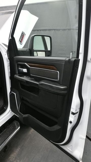 Used 2024 White Ram Laramie image 16