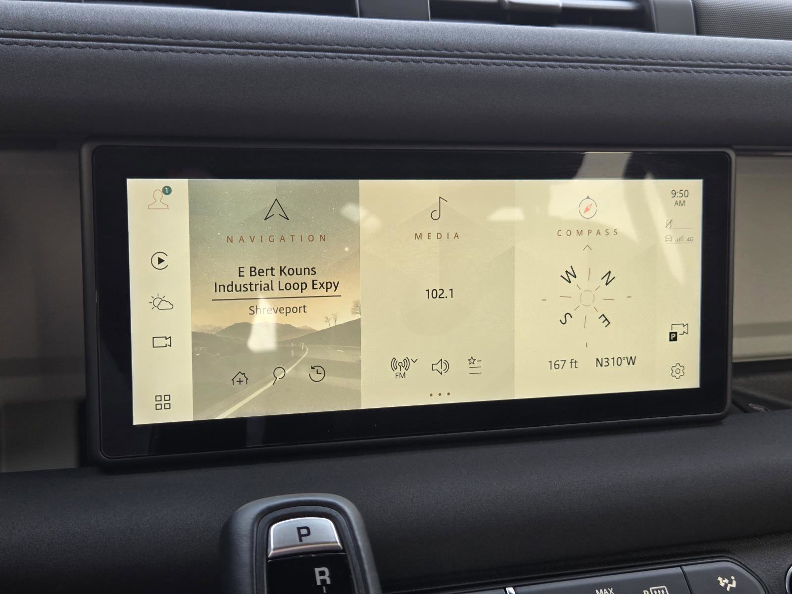 Used 2023 Fuji White Land Rover SE image 15