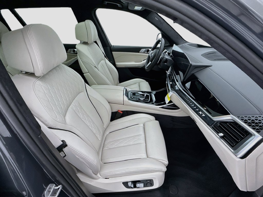 New 2027 Gray Metallic BMW xDrive40i image 19