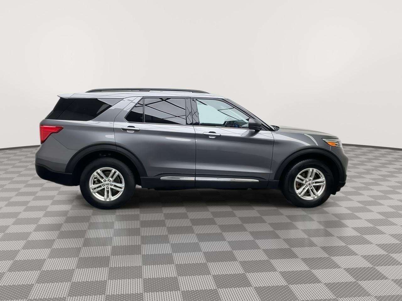 Used 2022 Carbonized Gray Ford XLT image 39