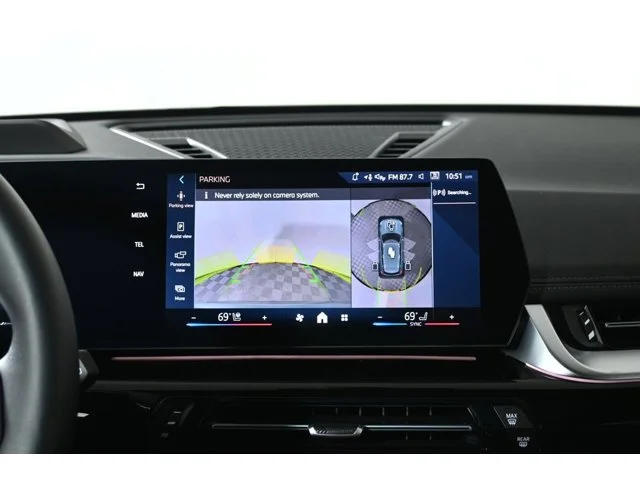 New 2026 Cape York Green Metallic BMW xDrive28i image 21