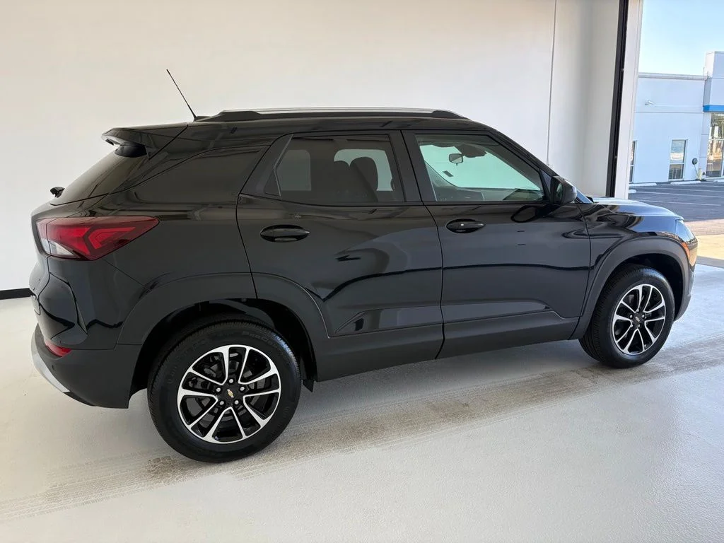 Used 2024 Black Chevrolet LT image 22