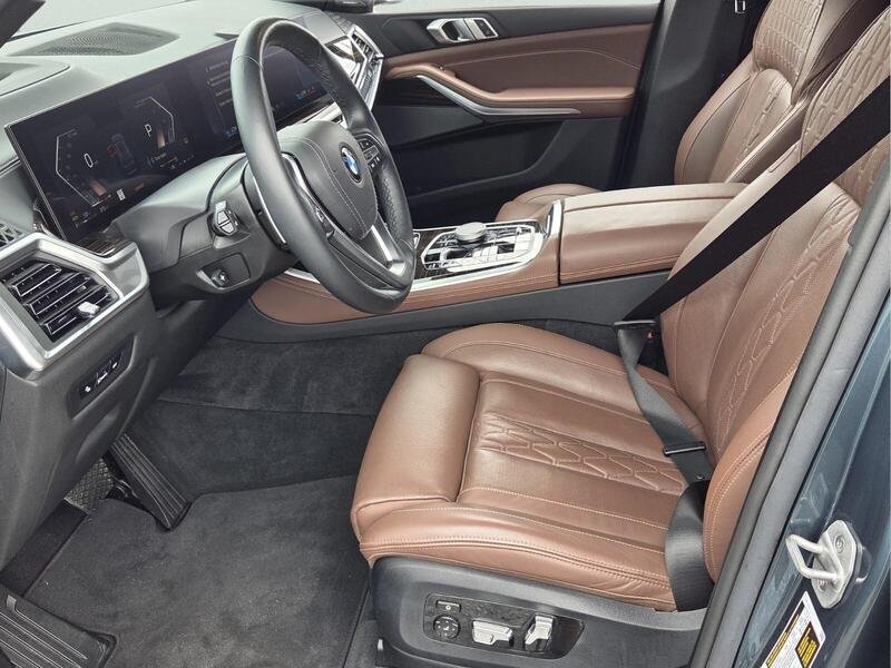 Used 2025 Blue BMW XDRIVE40I SPORTS ACTIVITY VEHICLE image 11