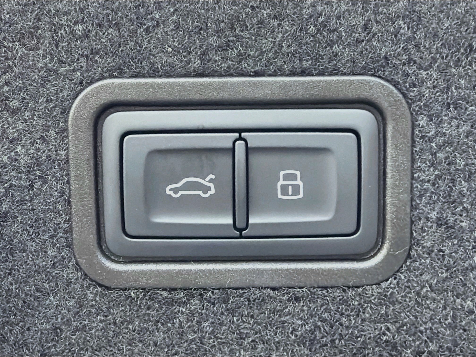 New 2026 Daytona Gray Pearl Effect Audi 4DR L QTRO 55 TFS image 12