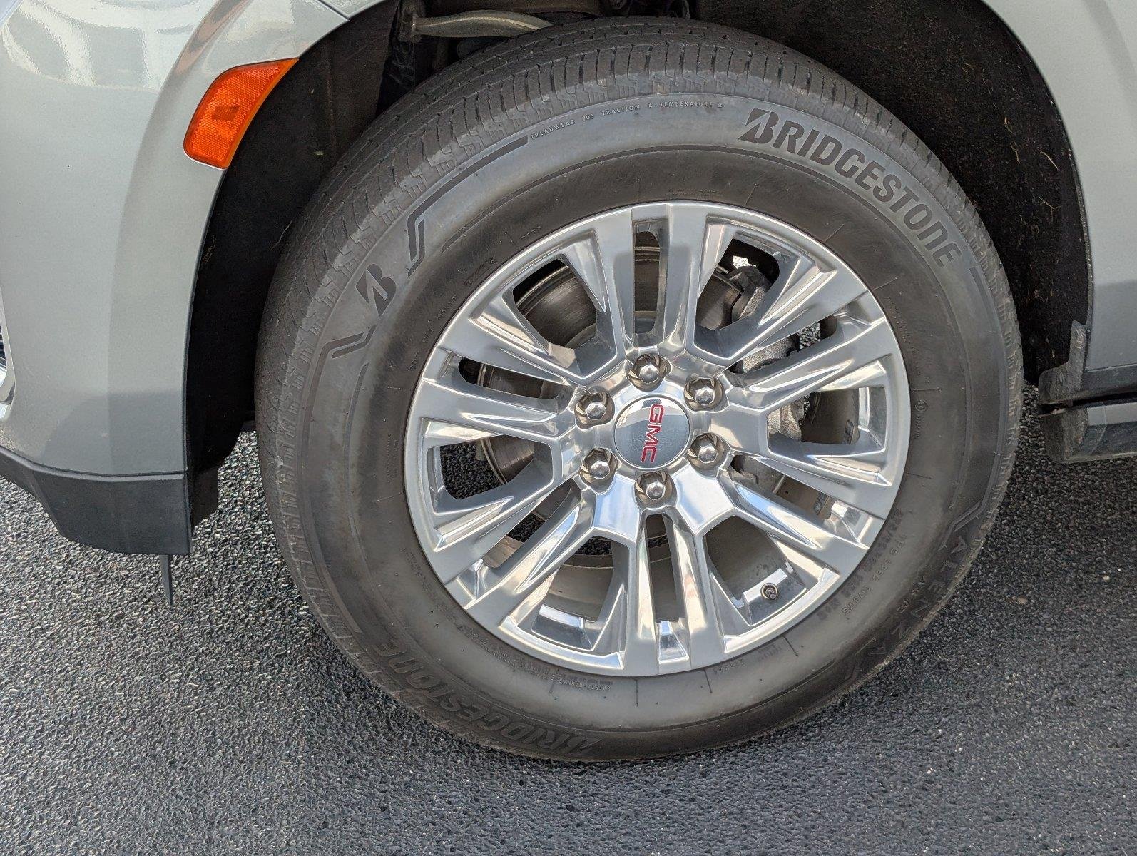 Used 2023 STERLING METALLIC GMC Denali image 12