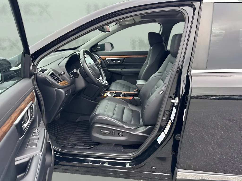 Used 2022 Black Honda Touring image 9