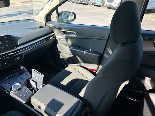 New 2026 Gravity Gray Kia LX image 22