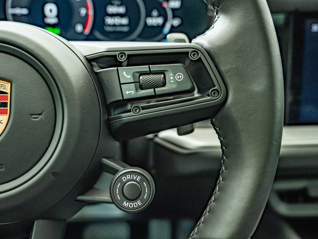 2025 Porsche Cayenne Coup E-Hybrid - Photo 24