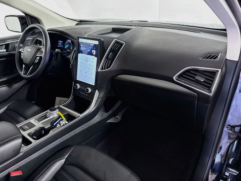 Used 2023 Agate Black Metallic Ford SEL image 29