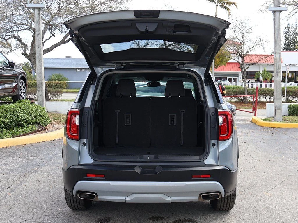 Used 2023 Silver GMC SLT image 20