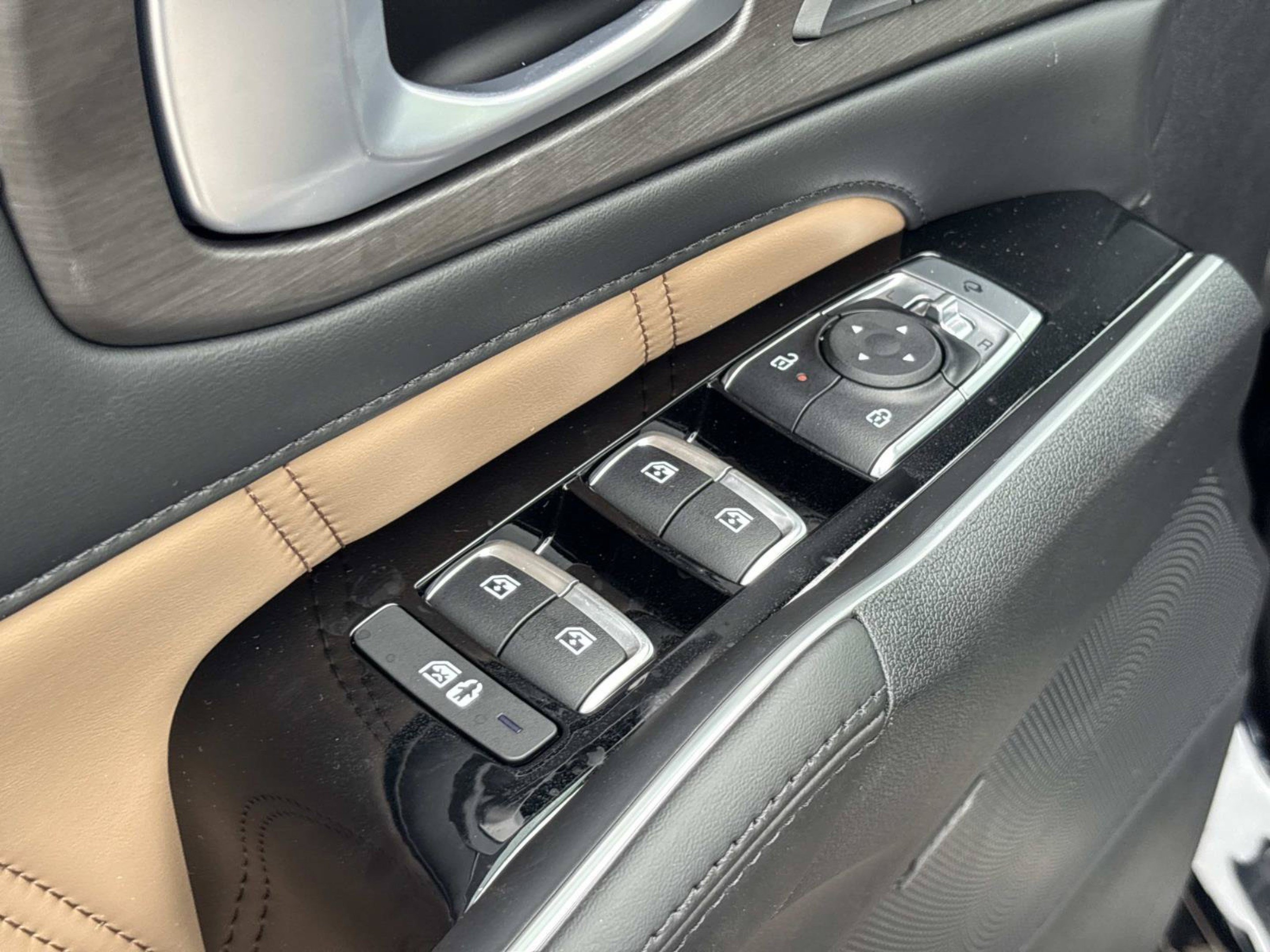 New 2026 Ebony Black Kia X-Line SX Prestige image 24