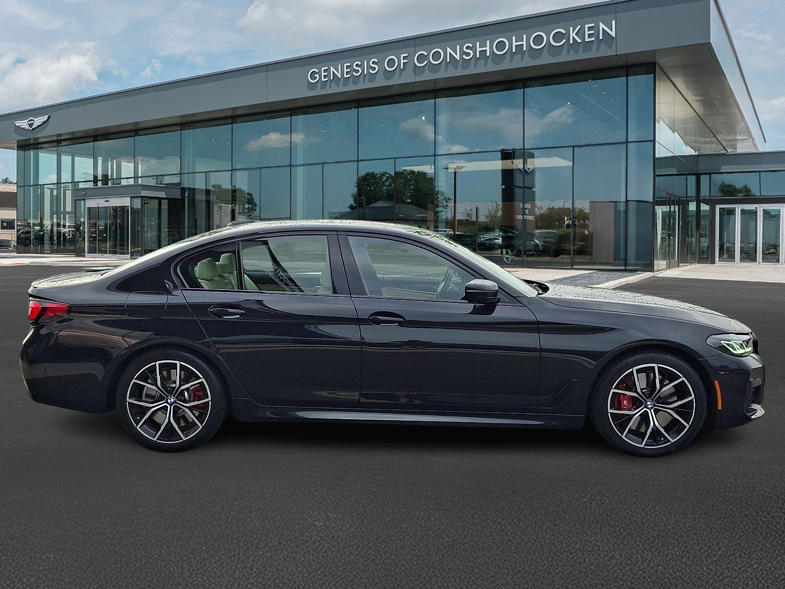 Used 2023 Black Sapphire Metallic BMW 540i xDrive image 7