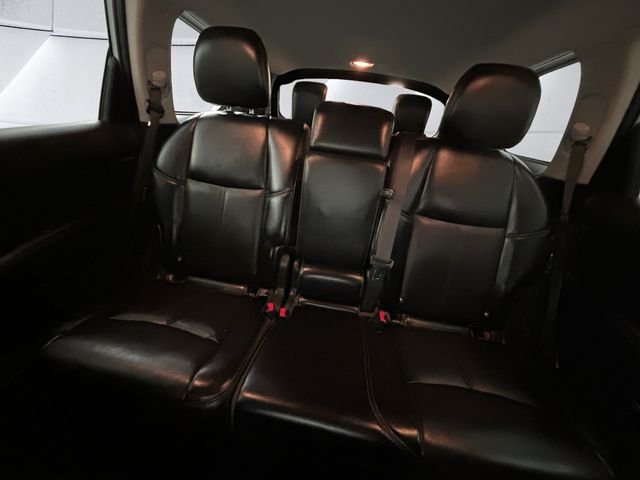 Used 2020 Silver Nissan SL image 18