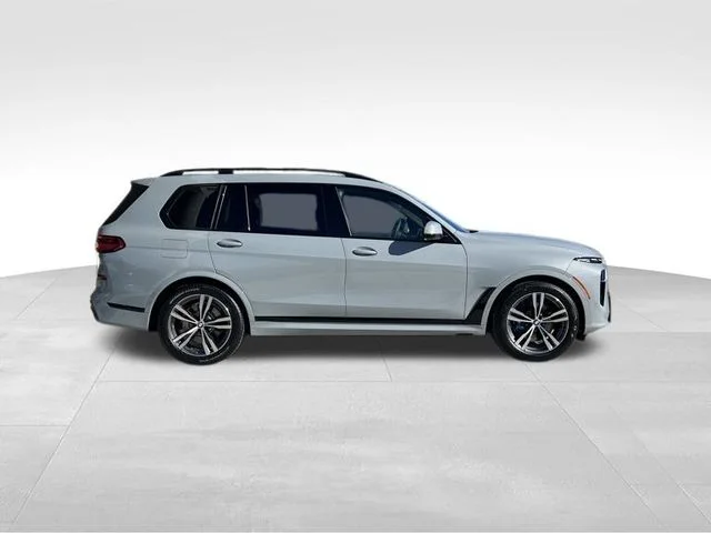 2026 BMW X7 40i - Photo 8