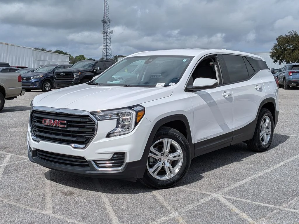 2024 GMC Terrain SLE FWD's photo