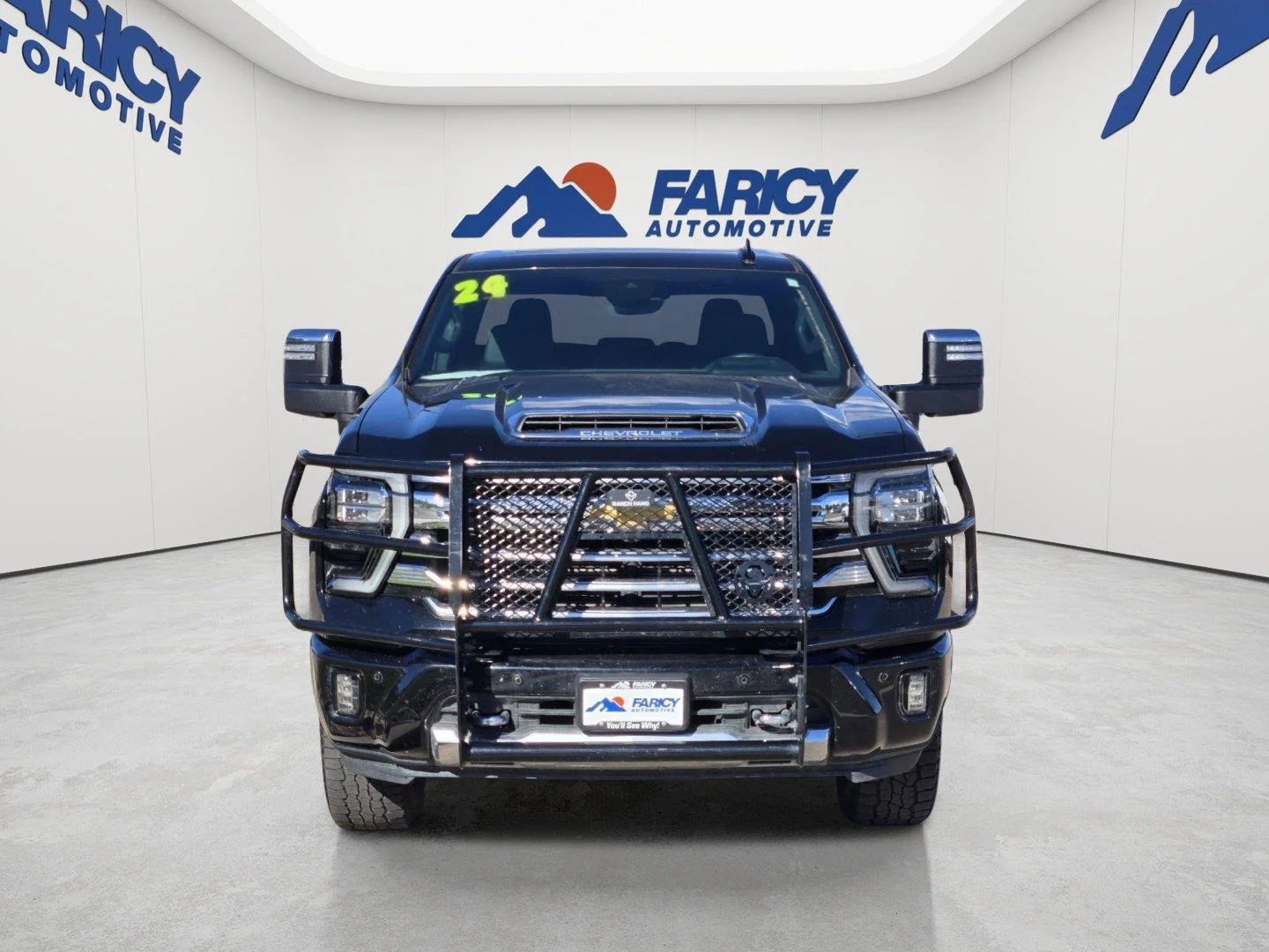 Used 2024 Black Chevrolet High Country image 2